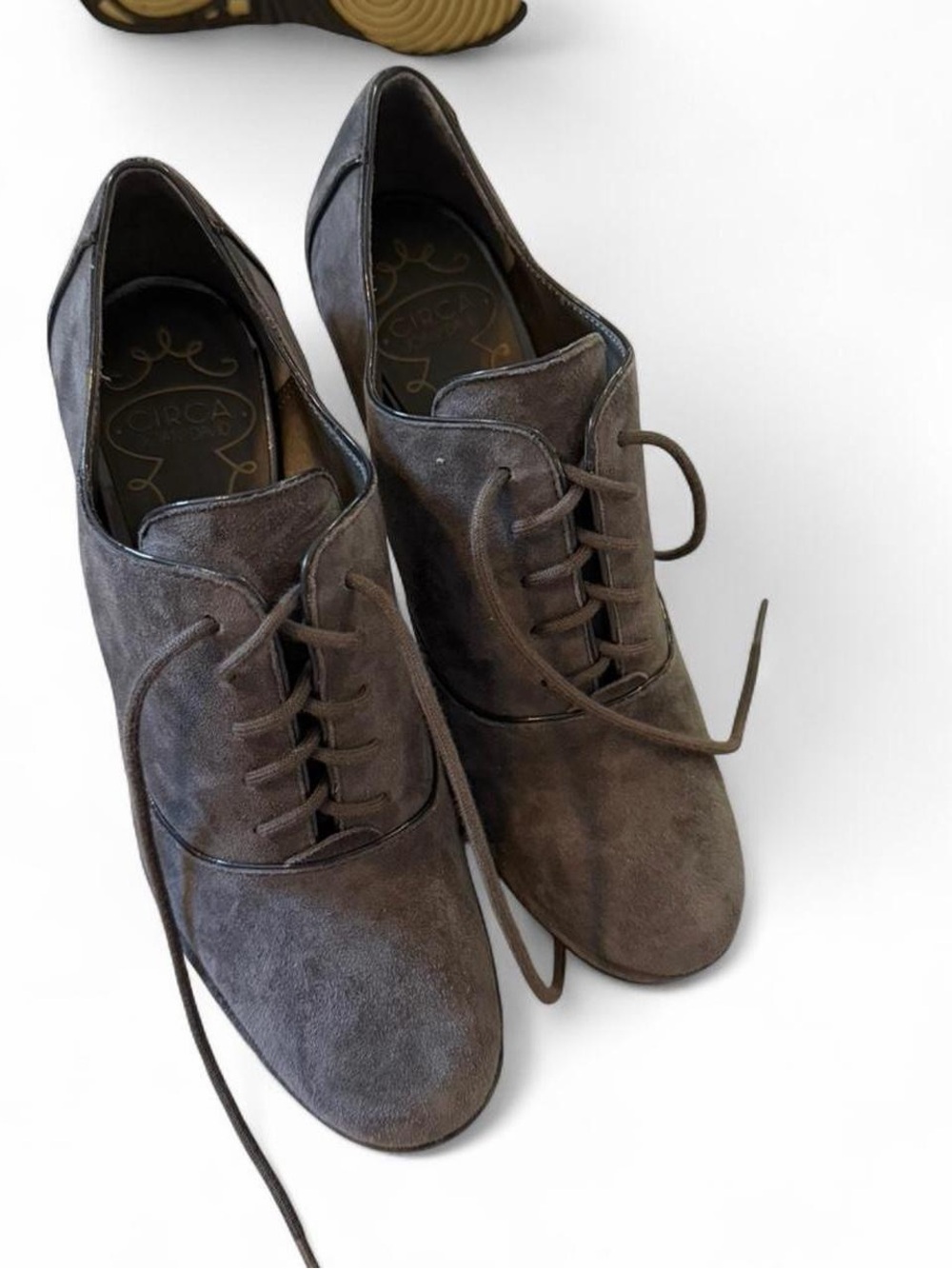 Grey Suede Lace-Up Men’s Dress Shoes